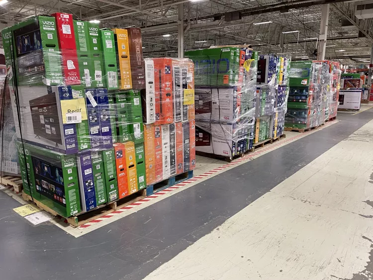 Box Truck 12 Pallets 99 Pcs - LED/LCD TVs - Refurbished - Samsung, VIZIO, Element Electronics, Sony